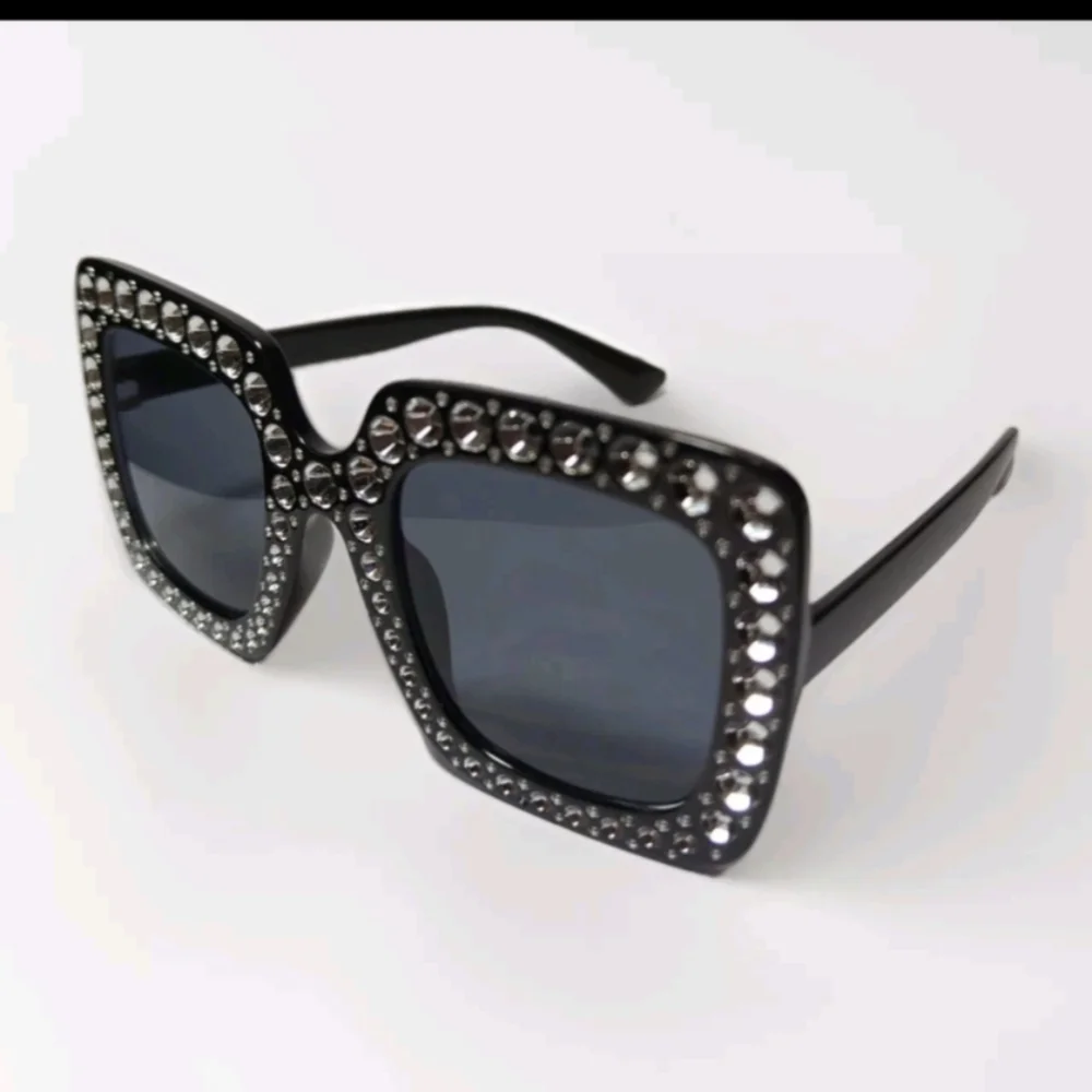 NEW Oversized Square Frame Bling Bling Sunglasses Women Fashion Shades